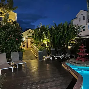 *** Inn Douglas House United States